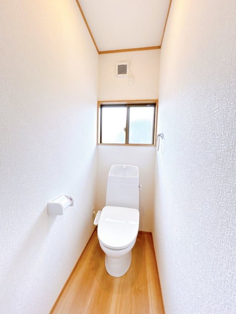 detached 山形県米沢市万世町桑山
地図を見る
