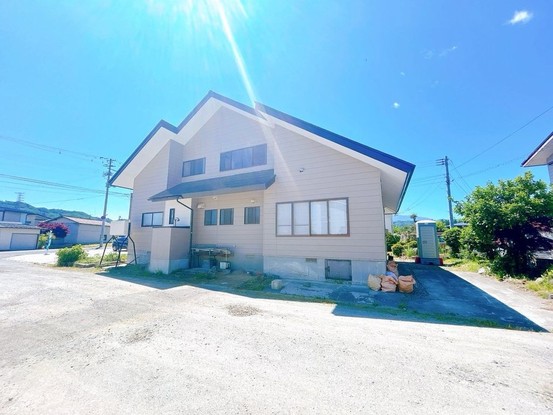 detached 山形県米沢市東大通１丁目
地図を見る