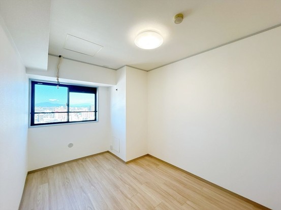 apartment 群馬県高崎市小八木町810-5