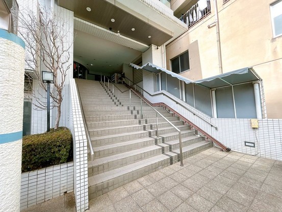 apartment 群馬県高崎市小八木町810-5