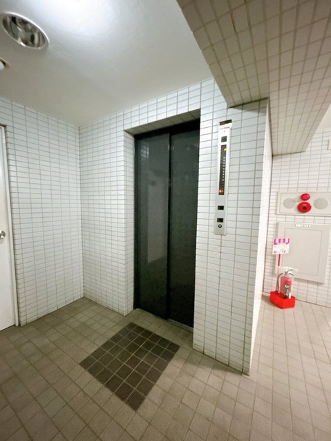 apartment 群馬県高崎市小八木町810-5