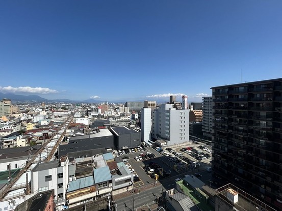 apartment 群馬県高崎市小八木町810-5