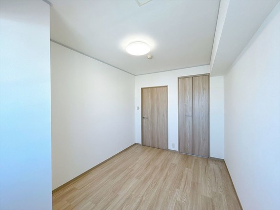 apartment 群馬県高崎市小八木町810-5