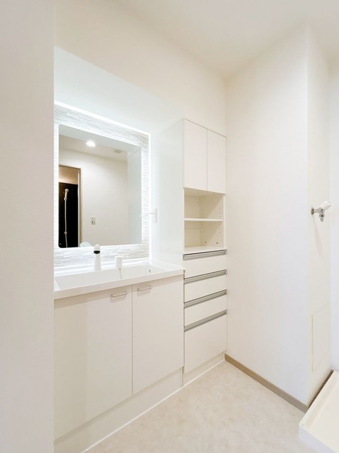 apartment 群馬県高崎市小八木町810-5