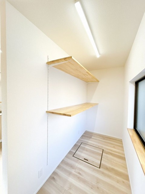 detached 新潟県新発田市富塚町２丁目2‐32 朝日ビル2階