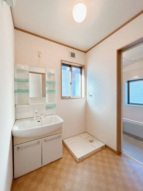 detached 新潟県新発田市富塚町２丁目2‐32 朝日ビル2階