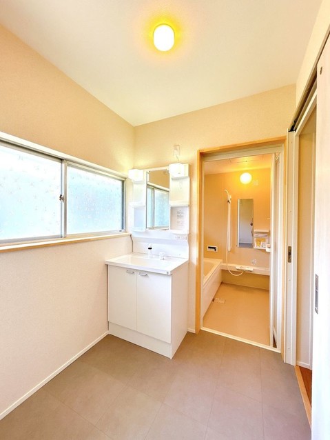 apartment 新潟県新発田市富塚町２丁目2‐32 朝日ビル2階