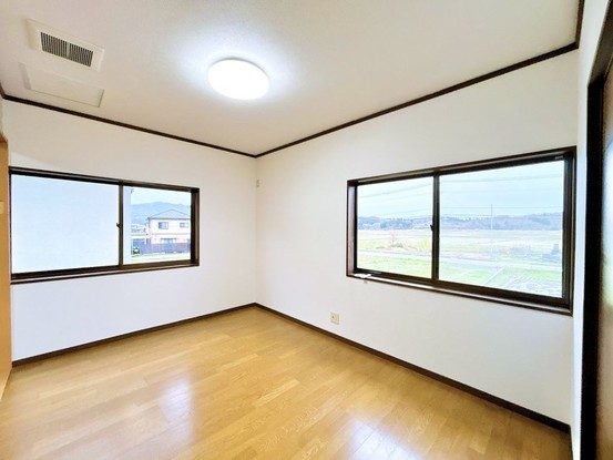 detached 新潟県新発田市富塚町２丁目2‐32 朝日ビル2階