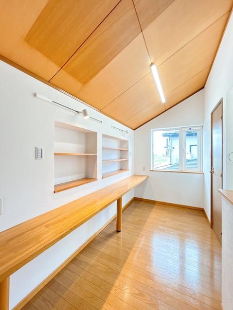 detached 新潟県新発田市富塚町２丁目2‐32 朝日ビル2階