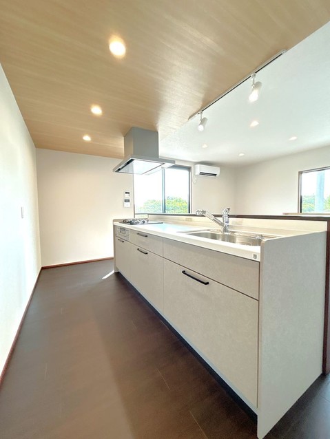 detached 新潟県新発田市富塚町２丁目2‐32 朝日ビル2階