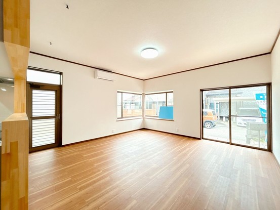 detached 新潟県新発田市富塚町２丁目2‐32 朝日ビル2階
