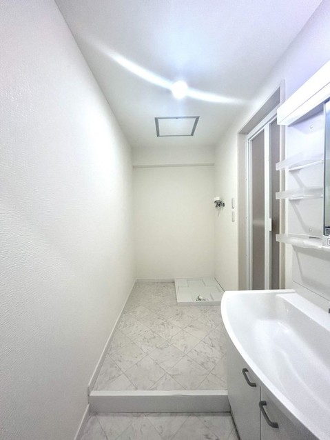 apartment 北海道登別市若草町２丁目13-9 シルク21 102号室
