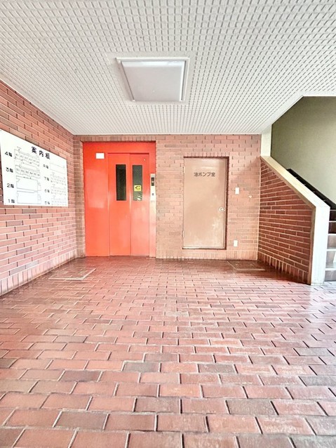 apartment 北海道登別市若草町２丁目13-9 シルク21 102号室