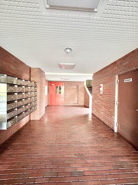 apartment 北海道登別市若草町２丁目13-9 シルク21 102号室