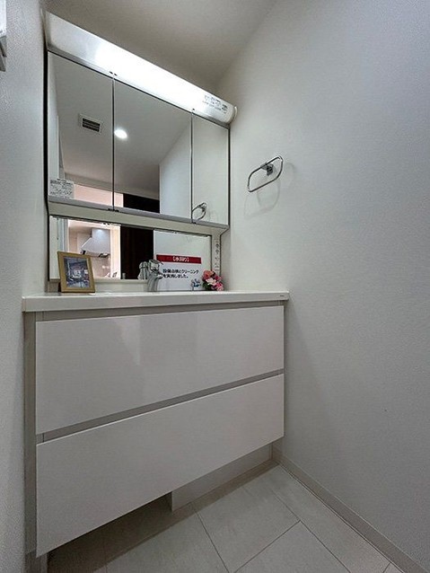 apartment 香川県丸亀市田村町1774番地2 マイタウン 西棟中