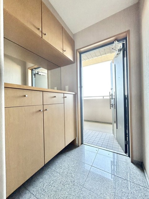 apartment 香川県丸亀市田村町1774番地2 マイタウン 西棟中