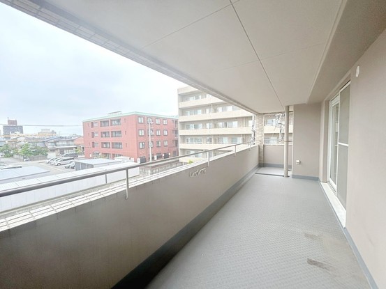 apartment 富山県高岡市向野町３丁目
地図を見る