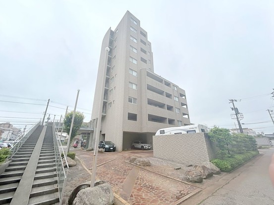 apartment 富山県高岡市向野町３丁目
地図を見る