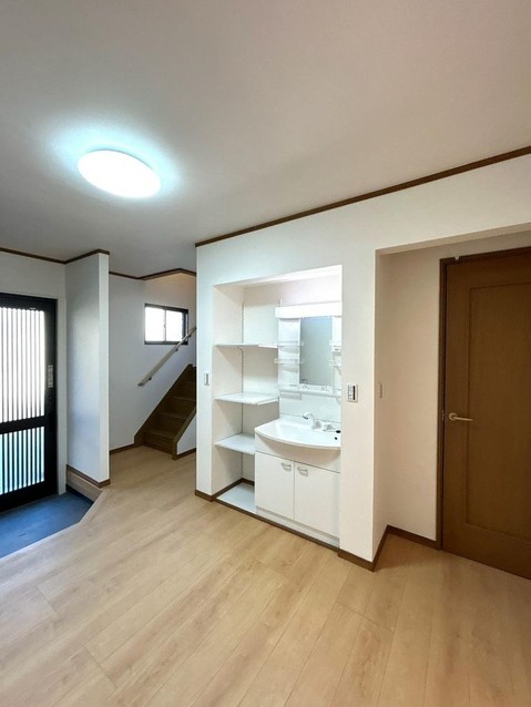 detached 宮城県柴田郡大河原町字新南48番地3 大河原町新南倉庫付事務所　102号室