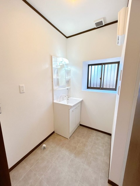 detached 宮城県柴田郡大河原町字新南48番地3 大河原町新南倉庫付事務所　102号室