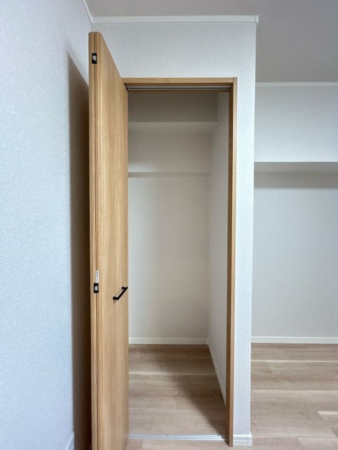 apartment 愛知県豊川市谷川町洞131 谷川町倉庫付事務所A 103号室