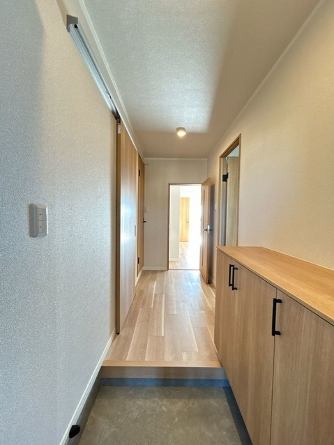 apartment 愛知県豊川市谷川町洞131 谷川町倉庫付事務所A 103号室