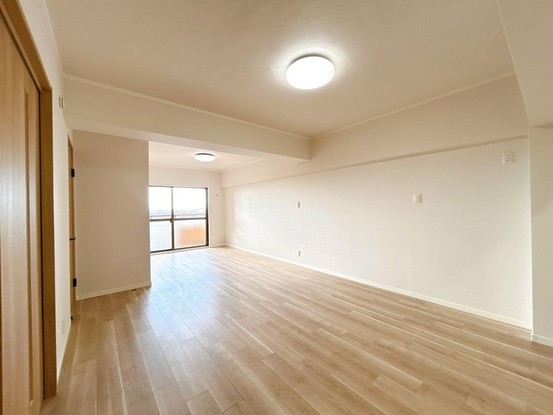 apartment 愛知県豊川市谷川町洞131 谷川町倉庫付事務所A 103号室