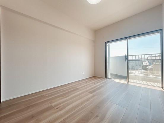 apartment 愛知県豊川市谷川町洞131 谷川町倉庫付事務所A 103号室