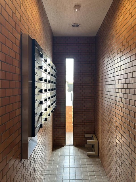 apartment 愛知県豊川市谷川町洞131 谷川町倉庫付事務所A 103号室
