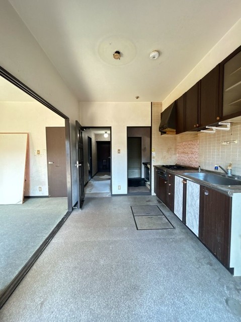 apartment 愛知県豊川市谷川町洞131 谷川町倉庫付事務所A 103号室