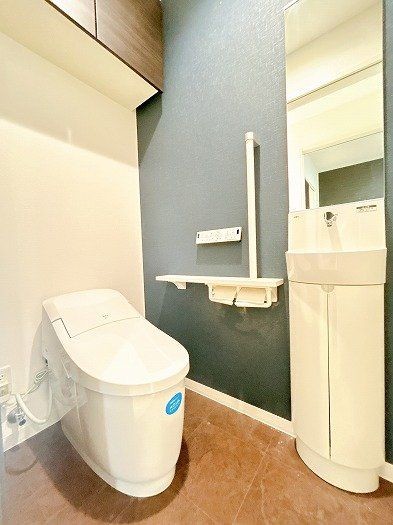 apartment 愛知県豊川市谷川町洞131 谷川町倉庫付事務所A 103号室