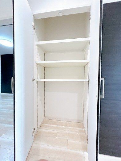 apartment 愛知県豊川市谷川町洞131 谷川町倉庫付事務所A 103号室