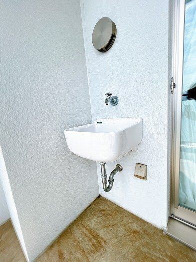 apartment 愛知県豊川市谷川町洞131 谷川町倉庫付事務所A 103号室