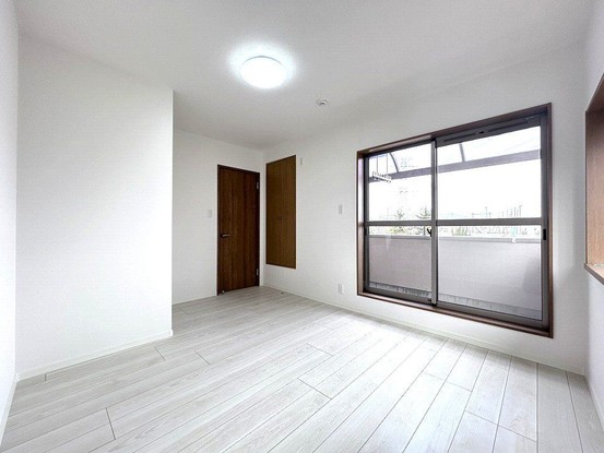 townhouse 兵庫県宝塚市泉町24-13 ジャルダン宝塚六番館 201号室