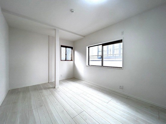townhouse 兵庫県宝塚市泉町24-13 ジャルダン宝塚六番館 201号室
