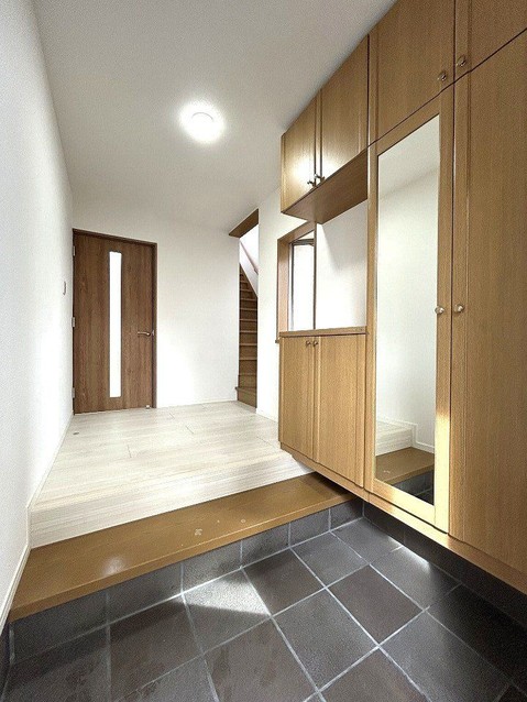 townhouse 兵庫県宝塚市泉町24-13 ジャルダン宝塚六番館 201号室