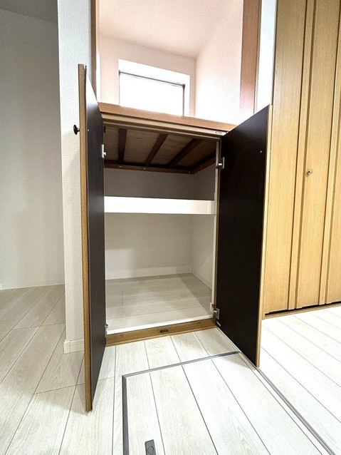 townhouse 兵庫県宝塚市泉町24-13 ジャルダン宝塚六番館 201号室