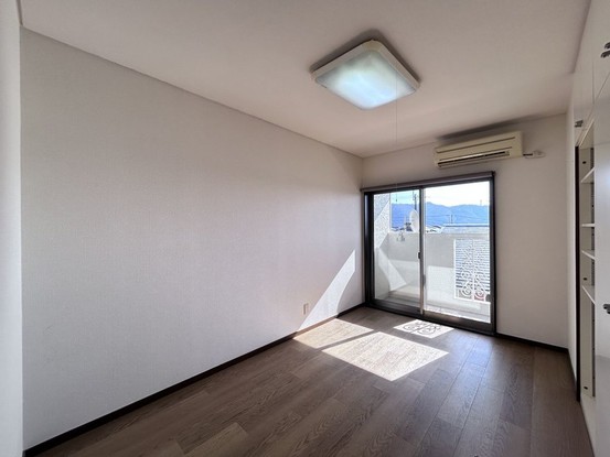 detached 兵庫県宝塚市泉町24-13 ジャルダン宝塚六番館 201号室