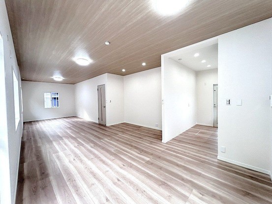 detached 兵庫県宝塚市泉町24-13 ジャルダン宝塚六番館 201号室