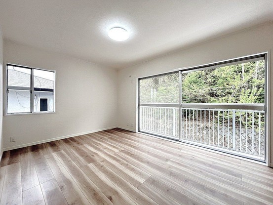 detached 兵庫県宝塚市泉町24-13 ジャルダン宝塚六番館 201号室