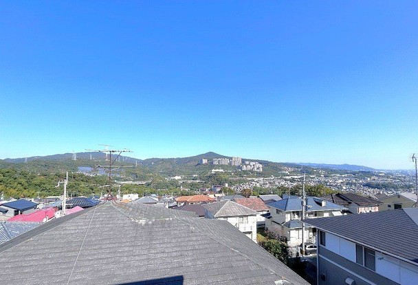 detached 兵庫県宝塚市泉町24-13 ジャルダン宝塚六番館 201号室