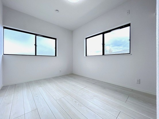 detached 兵庫県宝塚市泉町24-13 ジャルダン宝塚六番館 201号室