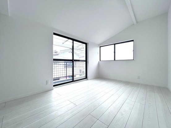 detached 兵庫県宝塚市泉町24-13 ジャルダン宝塚六番館 201号室