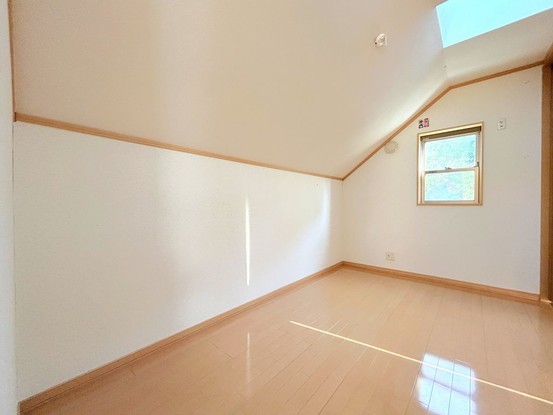 apartment 兵庫県宝塚市泉町24-13 ジャルダン宝塚六番館 201号室