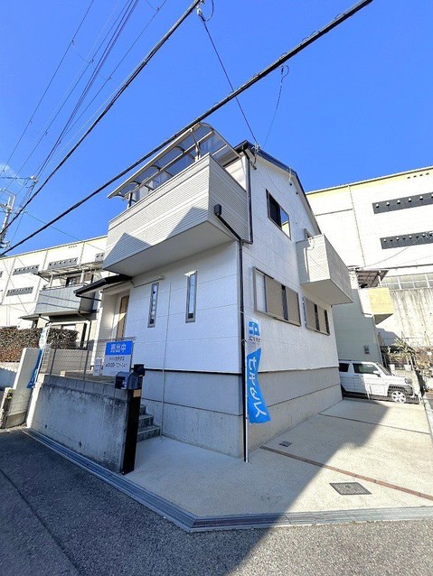 detached 兵庫県宝塚市泉町24-13 ジャルダン宝塚六番館 201号室