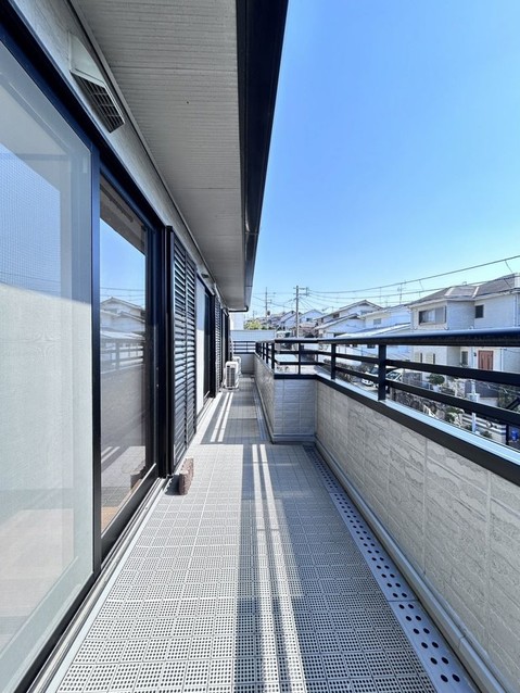 detached 兵庫県宝塚市泉町24-13 ジャルダン宝塚六番館 201号室