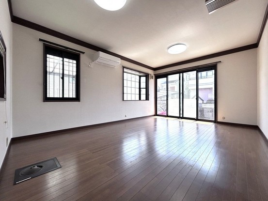detached 兵庫県宝塚市泉町24-13 ジャルダン宝塚六番館 201号室