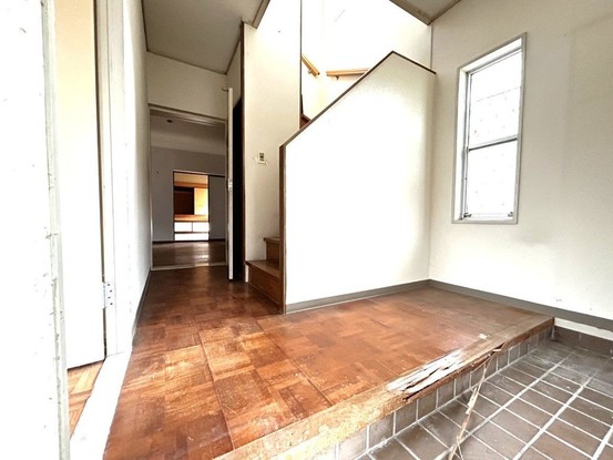 detached 兵庫県宝塚市泉町24-13 ジャルダン宝塚六番館 201号室