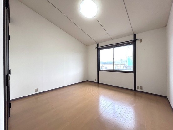 detached 兵庫県宝塚市泉町24-13 ジャルダン宝塚六番館 201号室