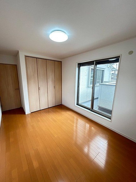 detached 兵庫県宝塚市泉町24-13 ジャルダン宝塚六番館 201号室